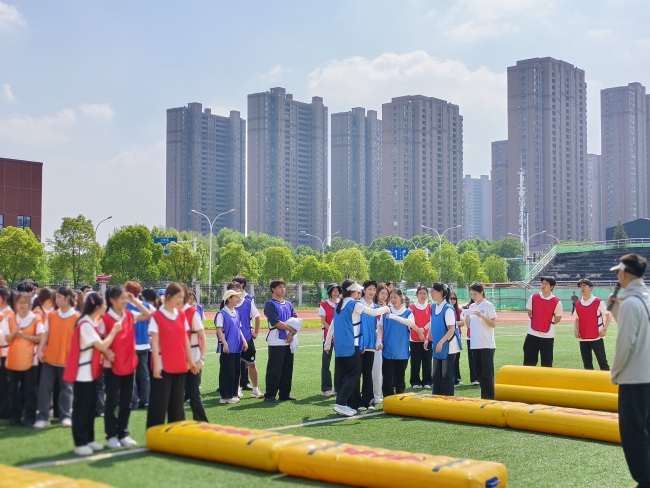 加油声里的励志课:武汉交通职业学院这场资助育人运动会“活”起来了